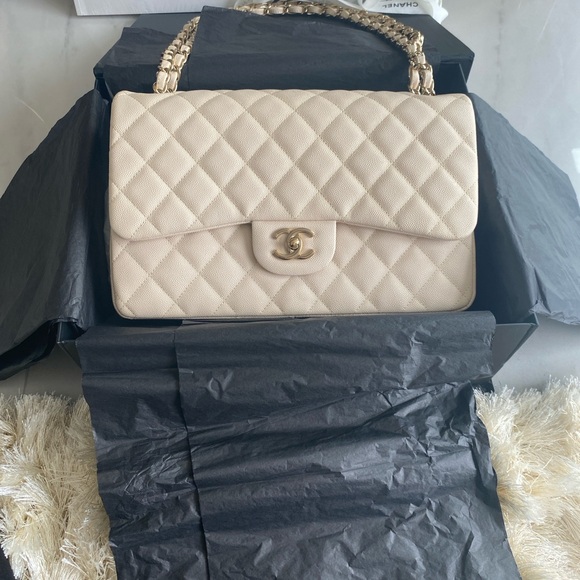 Auth. Brand New Chanel Jumbo Bag - Picture 10 of 11